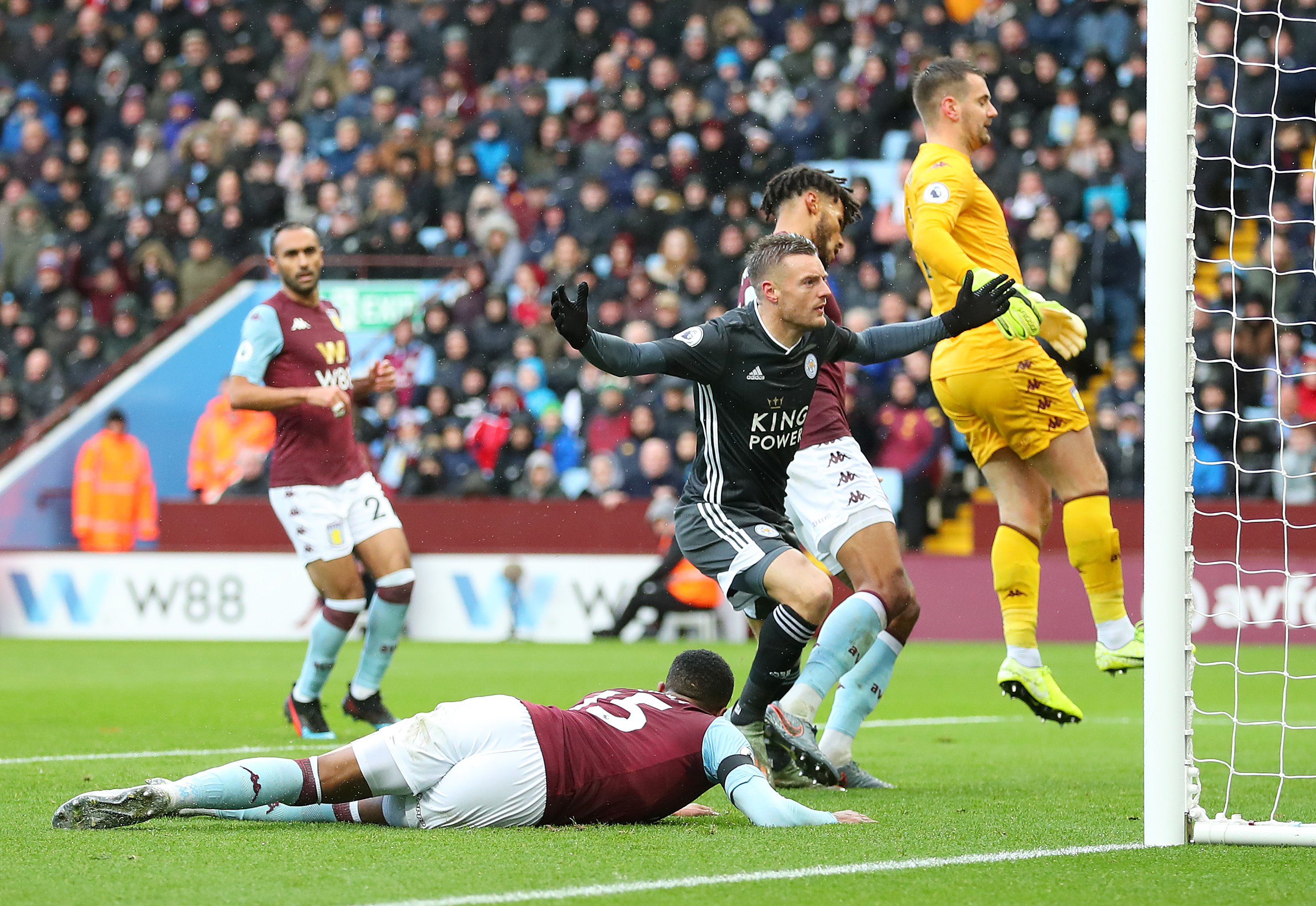 费迪南德关 费迪南德关